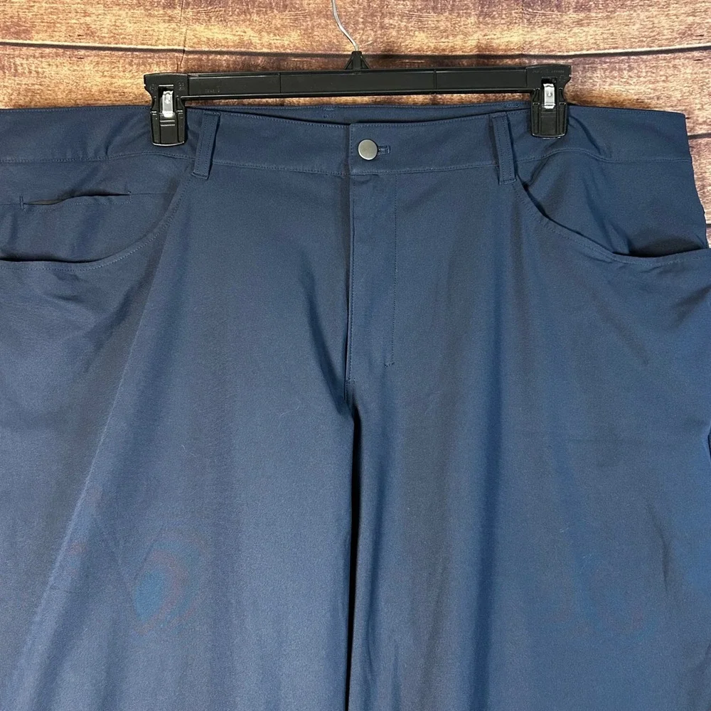 Lululemon Commission Pant Classic Mens 46x32 Navy Blue Warpstreme Trousers